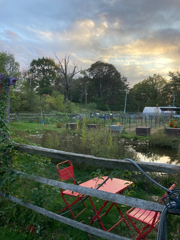 Building Photo - 28 1/2 Grove St