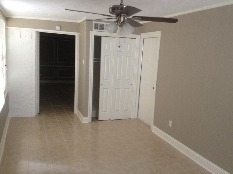 Building Photo - 2315 Warm Springs Rd