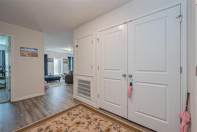 Building Photo - 15708 Del Norte Dr