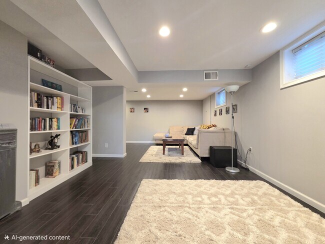 Building Photo - 108 N Gladden St