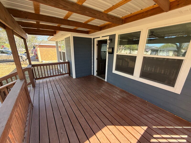 Building Photo - 411 W A Ave