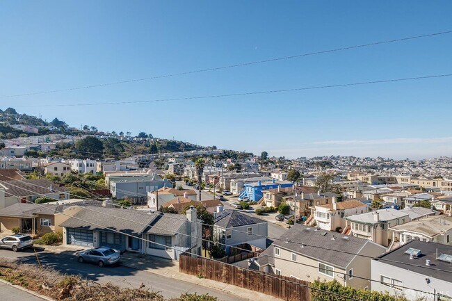 Building Photo - 97 Canyon Dr