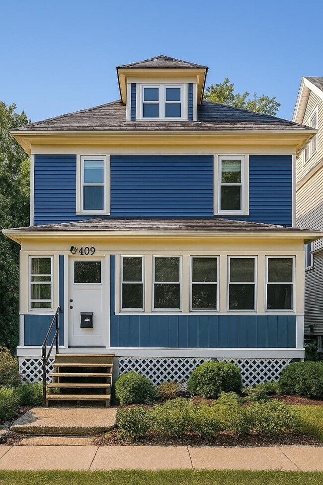 Primary Photo - 409 Rowland St