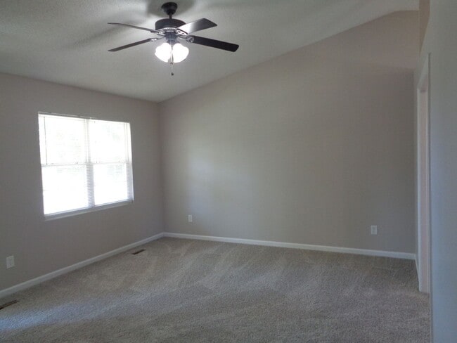 Building Photo - Upgraded House for Rent-3 Bedroom