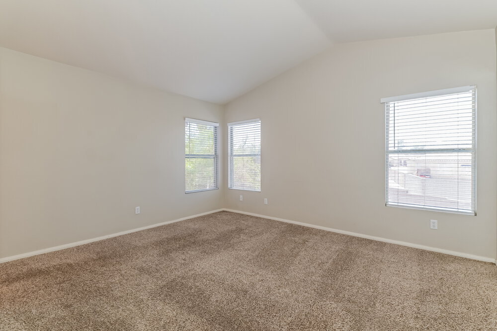 Building Photo - 2642 Ridgewater Cir