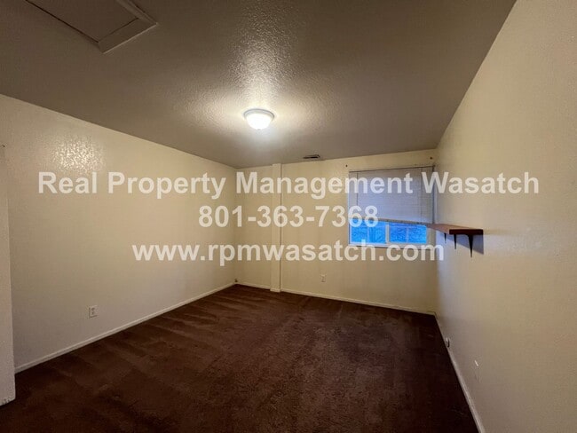 Building Photo - Check out this Great 2 Bedroom 1 Bathroom Condo near downtown Salt Lake!