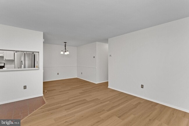 Building Photo - 36 Gena Ct