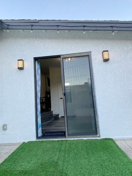 Building Photo - 416 N Lee Ave