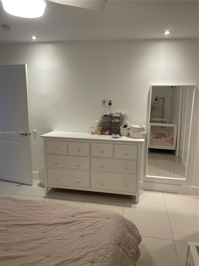 Building Photo - 10153 SW 51st St