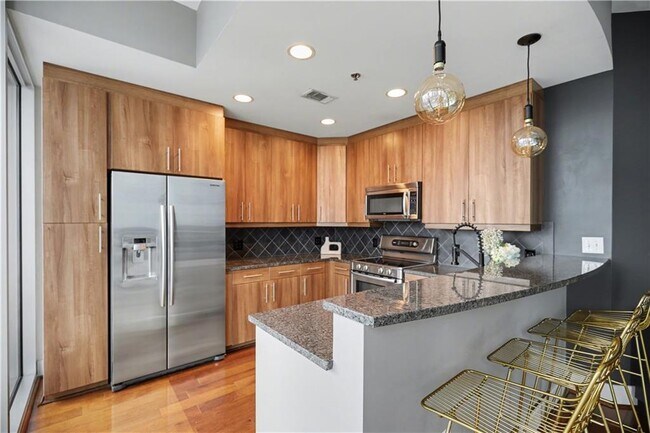 Building Photo - 1080 Peachtree St NE