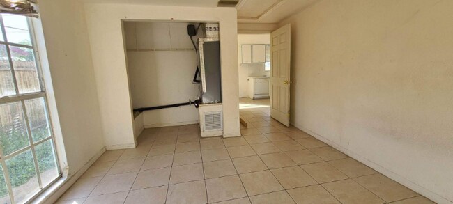 Building Photo - 8289 Pelican Rd