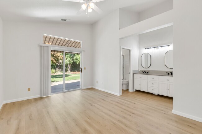 Building Photo - 9332 Caulfield Dr