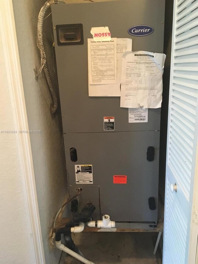 Building Photo - 10803 NW 83rd St