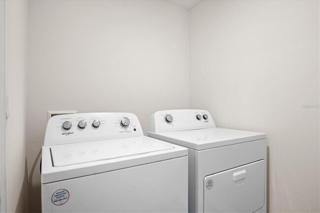 Building Photo - 8455 Clearway Dr