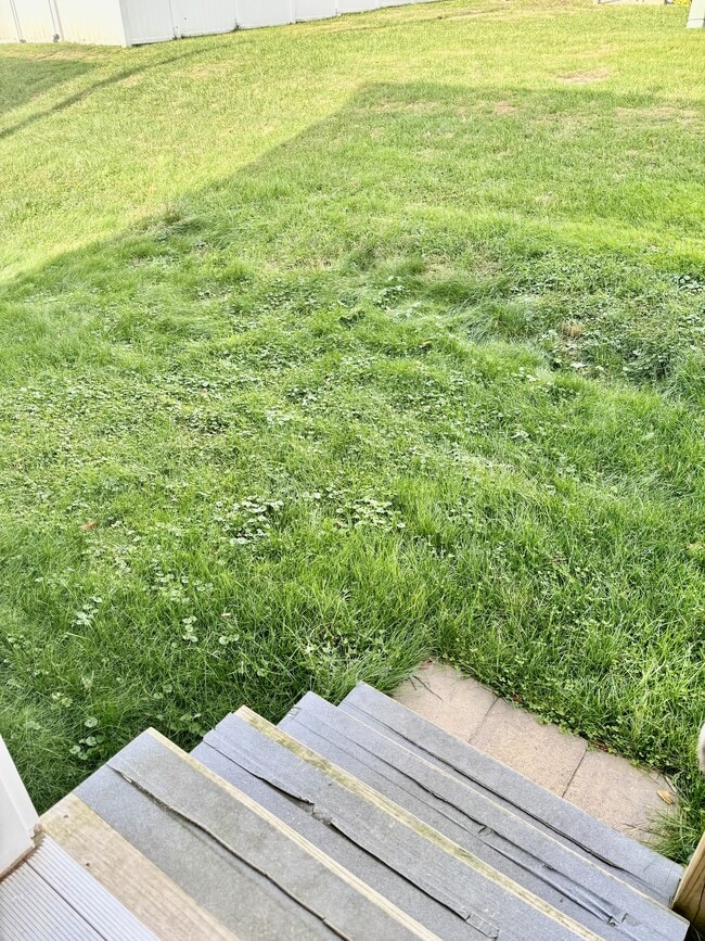 Building Photo - 104 Ida Marie Dr