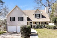 Building Photo - 34 Etowah Ridge Dr SW