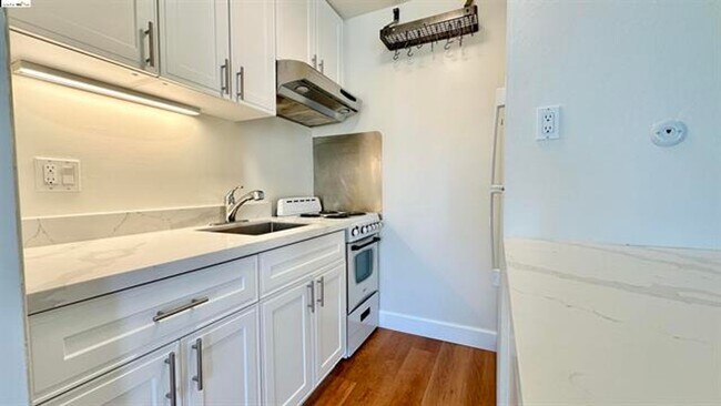 Building Photo - UPGRADED, TOP FLOOR, WATER VIEW STUDIO at WATERGATE