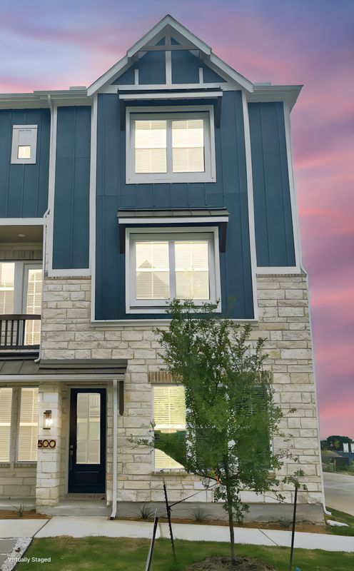 Building Photo - 800 Concan Dr