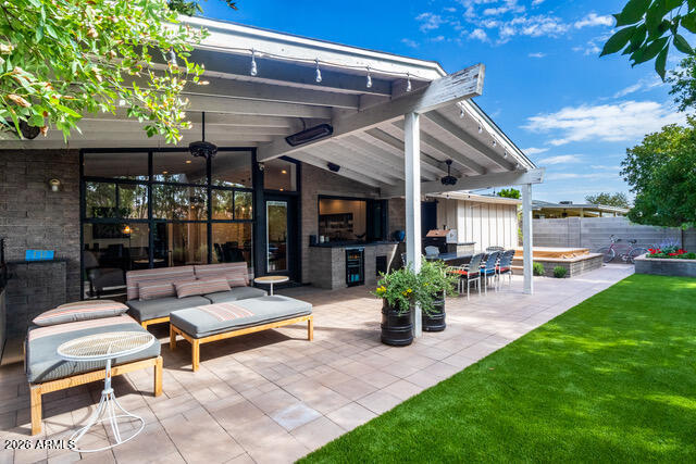 Building Photo - 6845 E Earll Dr