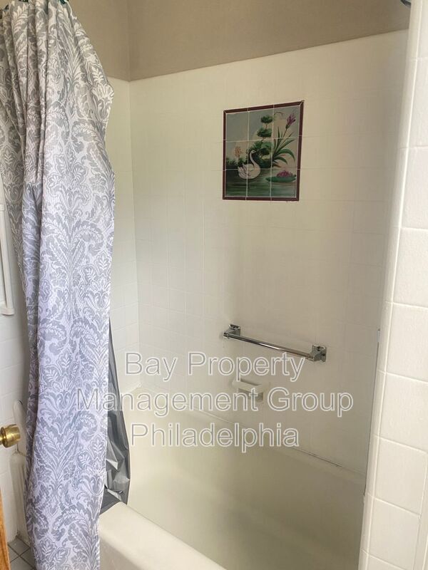 Building Photo - 5817 Keystone St