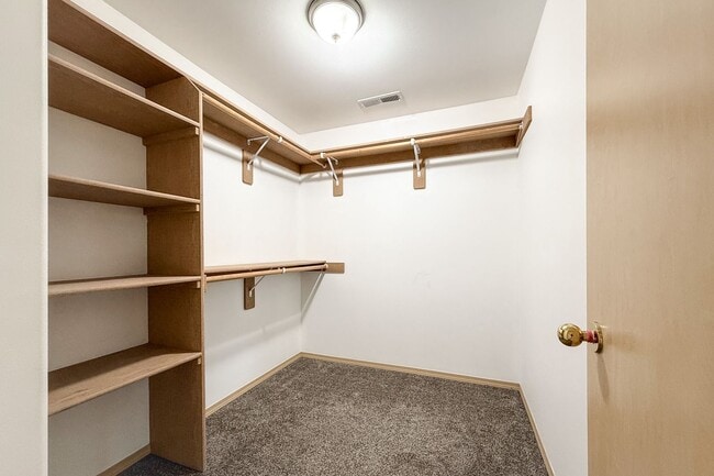 Building Photo - South Richland 4-Bedroom Home With Large Backyard