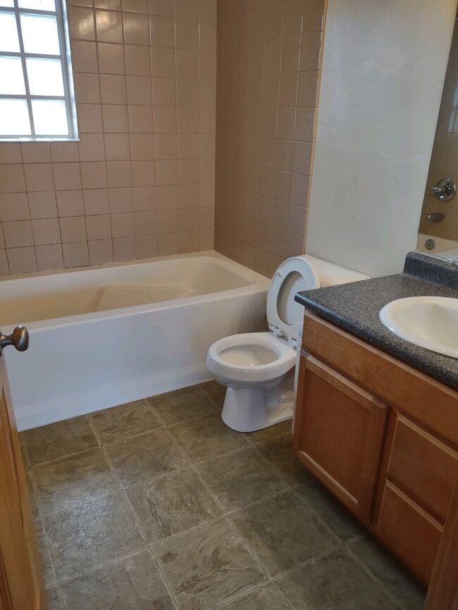 Building Photo - 155 Mulligan Ln