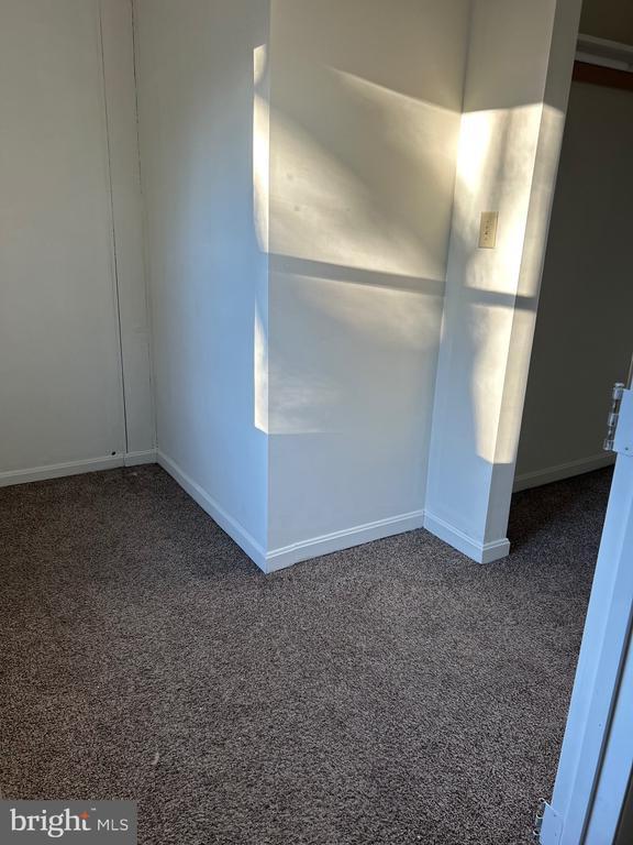 Building Photo - 1322 Red Hill Rd