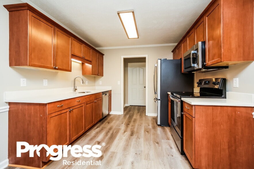 Building Photo - 417 St Francis Ave