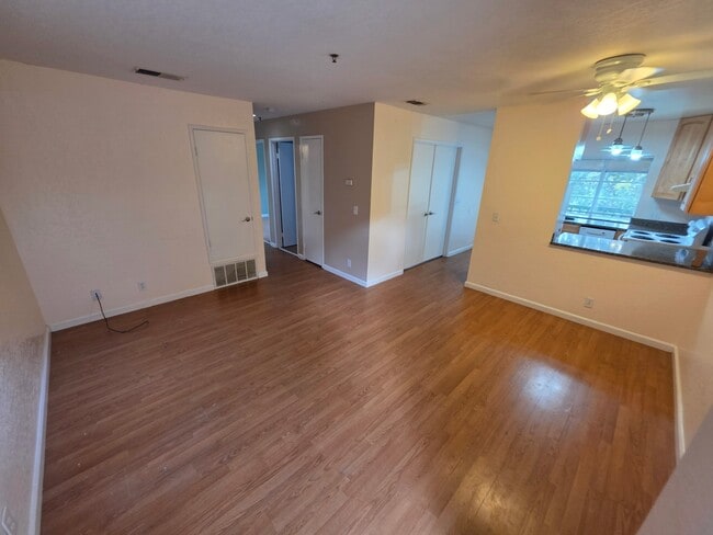 Building Photo - 1973 Bonifacio St