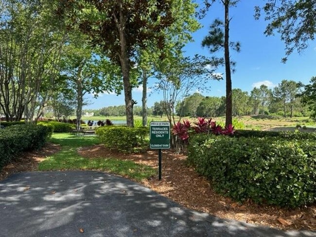 Building Photo - Iconic 2 story corner condo at the Terraces of Celebration. Completely renovated 2 Bedroom, 2 Bat...