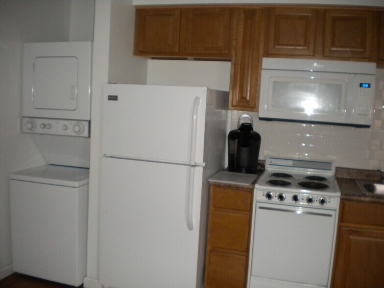 Building Photo - 12 Scenic Ct