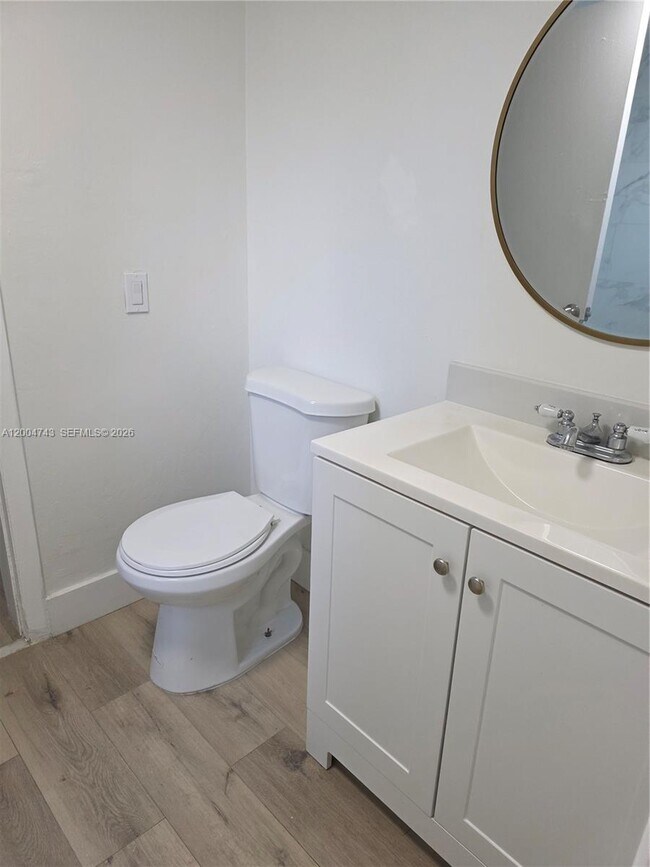 Building Photo - 1111 NW 19th Ave