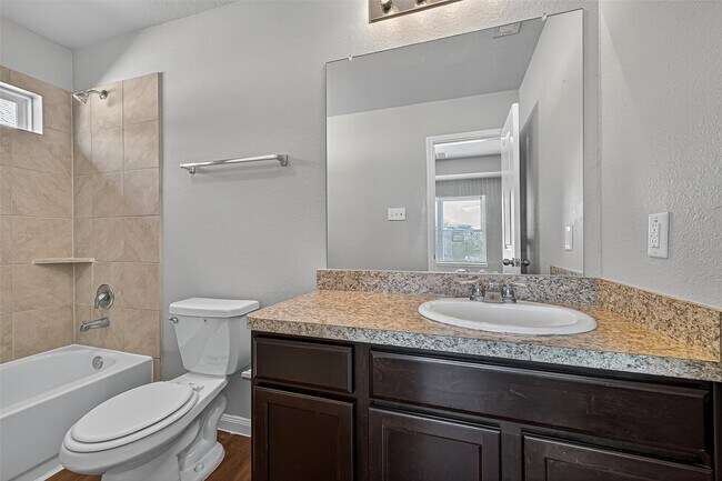 Building Photo - 17227 Quiet Song Ct