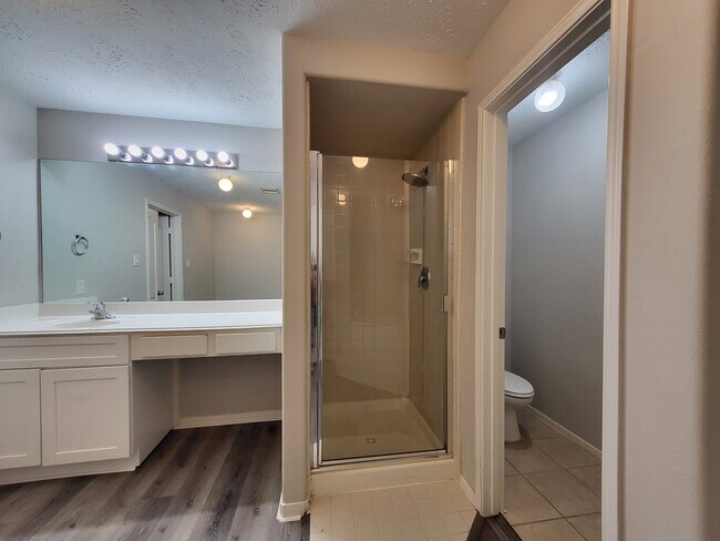 Building Photo - 7415 Hollister Ridge