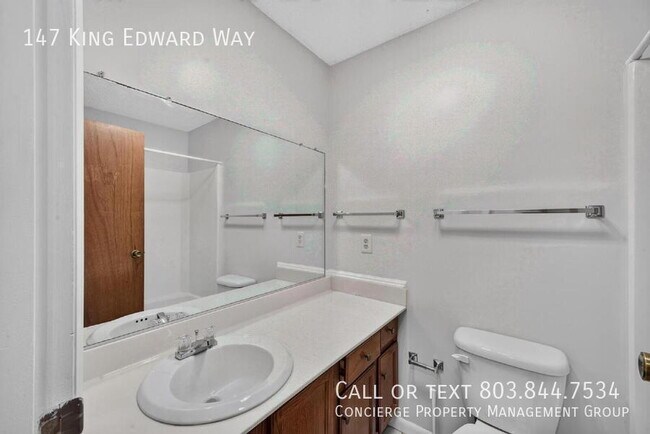 Building Photo - 147 King Edward Way