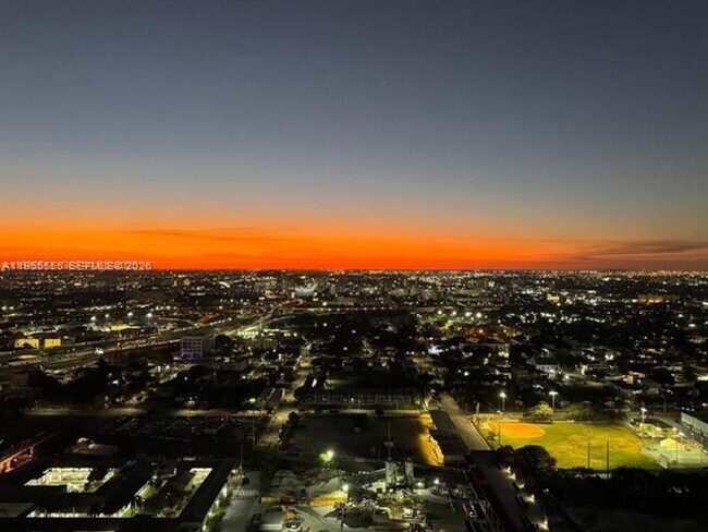 Building Photo - 1600 NE 1st Ave