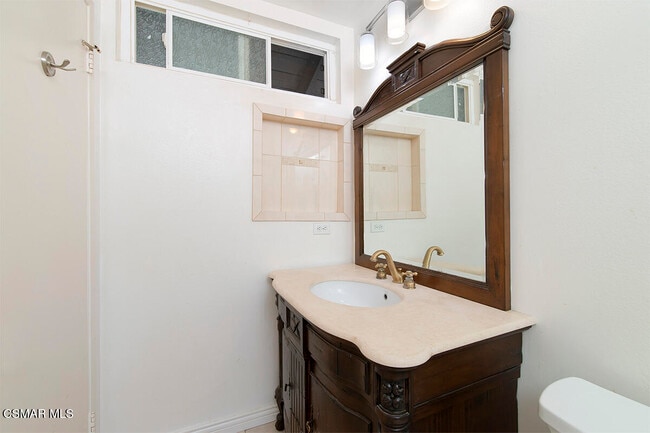Building Photo - 31515 Lindero Canyon Rd