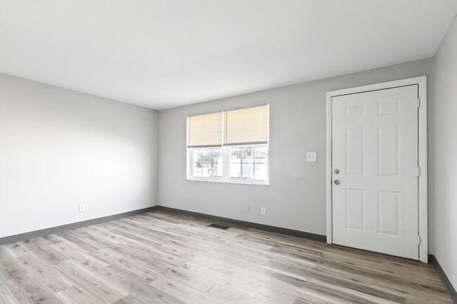 Interior Photo - Brickyard 60th