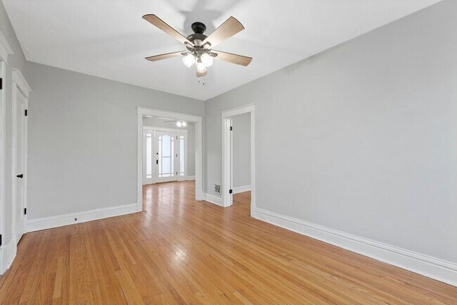 Building Photo - 1514-1518 McCausland Ave