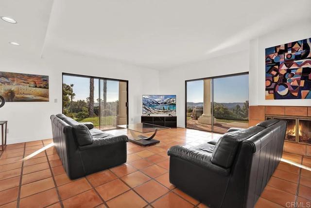 Building Photo - 3230 Piragua St