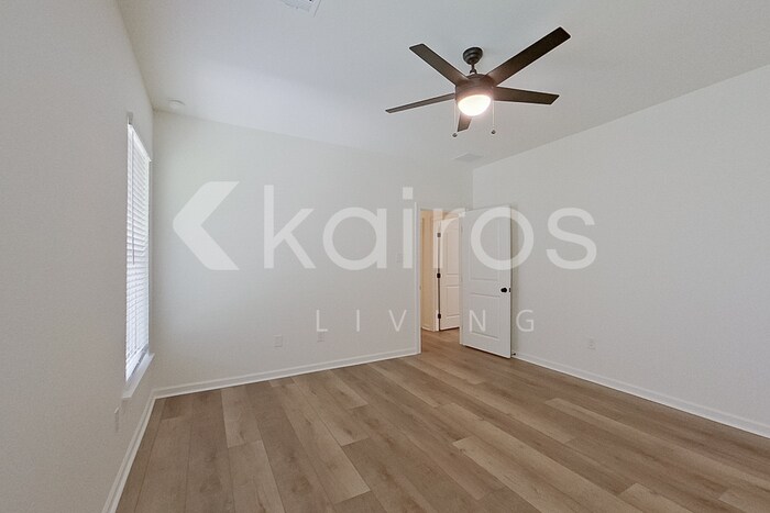 Building Photo - 200 Carencro St
