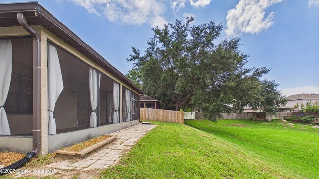 Building Photo - 551 Loxley Ct