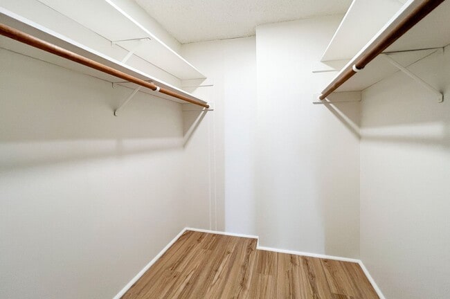 Building Photo - Diamond Head Vista...Breathtaking views, high floor, A/C, open lanai