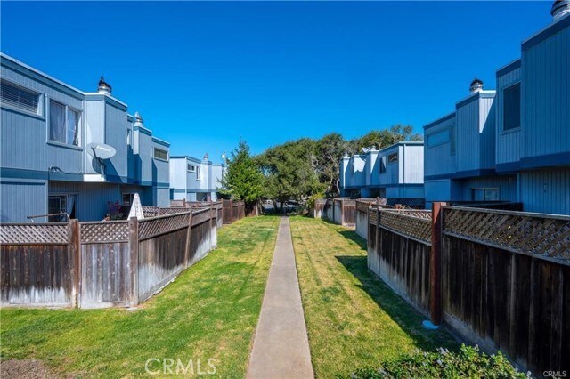 Building Photo - 2010 Robles Perdido Dr