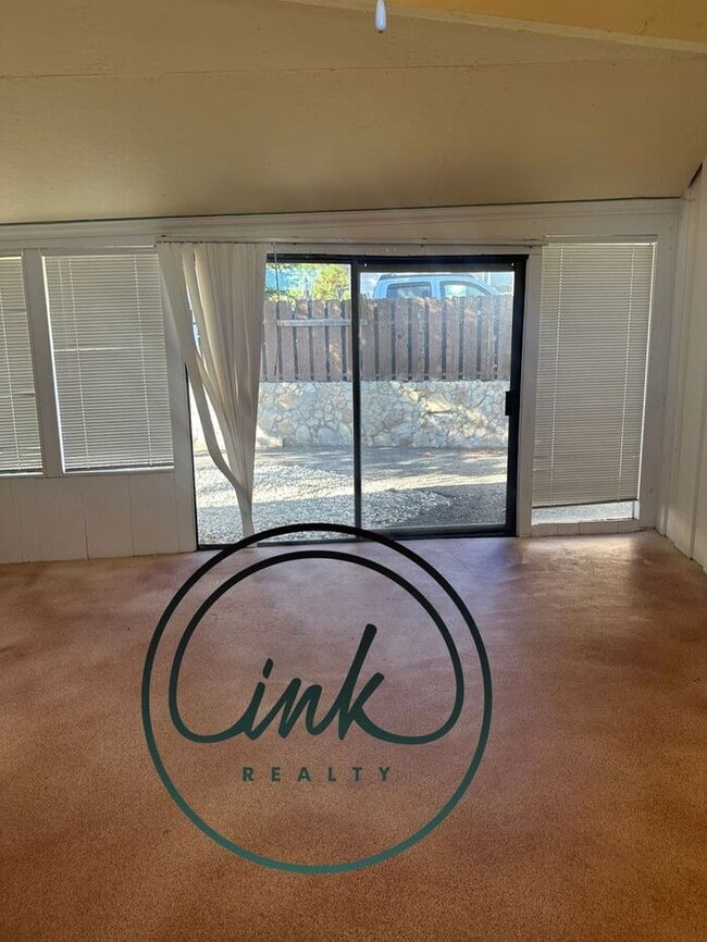 Building Photo - Spacious Corner Lot near Foothills