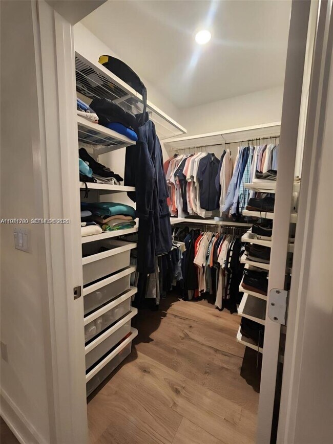 Building Photo - 929 NW 45th Terrace