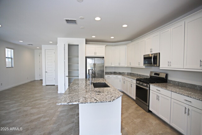 Building Photo - 32526 N 20th Gln