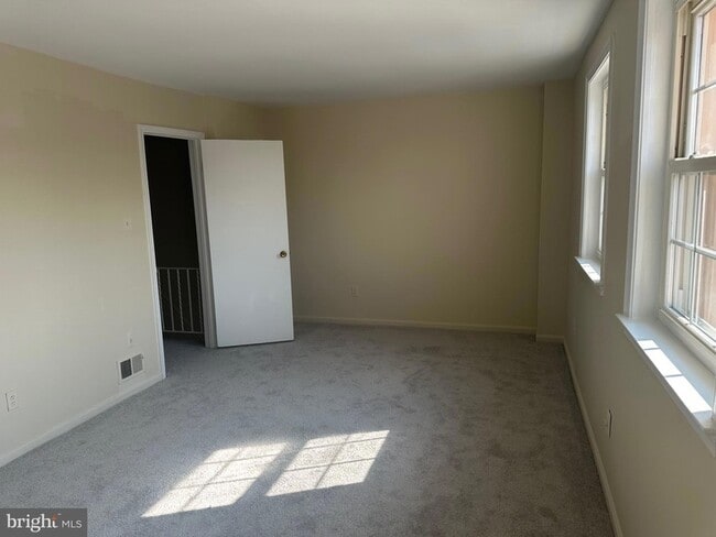 Building Photo - 8146 Larkin Ln