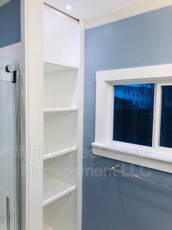 Building Photo - 1121 Stillwater Ave