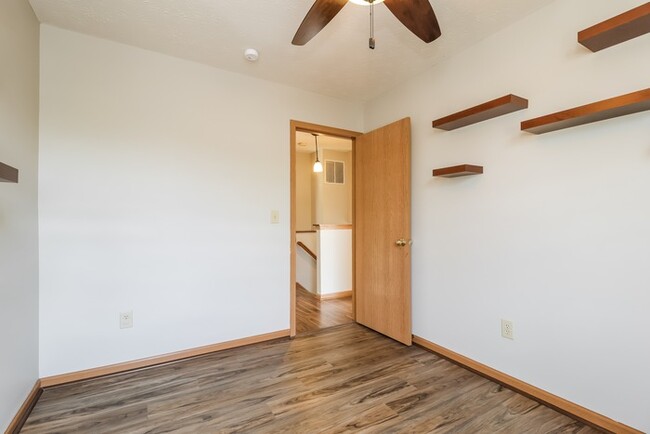 Building Photo - 2048 Cameron Crossing